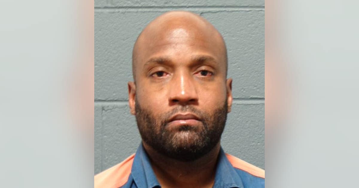 Man arrested minutes after Ann Arbor bank robbery, police say | FOX 2 ...