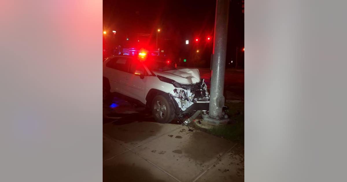 Drunken driver crashes into pole while trying to flee after rear-ending ...