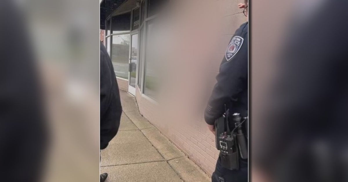 Woman arrested for Swastika graffiti on Royal Oak synagogue | FOX 2 Detroit