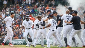 Haase's sacrifice fly helps Tigers to comeback win over White Sox, 6-5