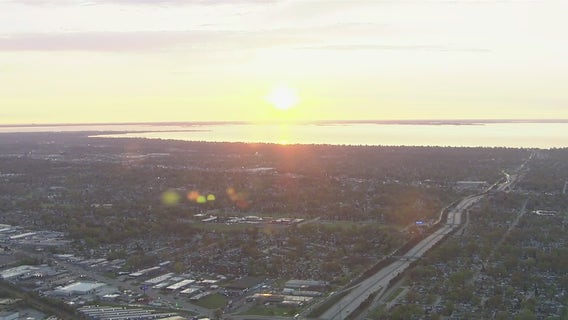 Weekend weather shaping up to be mid-60s, sunny, and a potential overnight storm