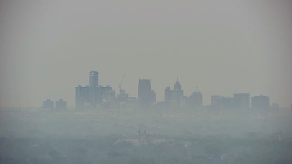 Metro Detroit weather: Calmer day with some rain overnight into Friday