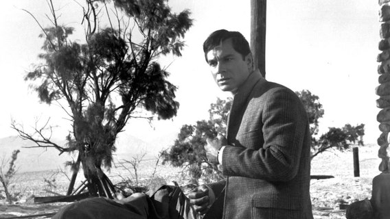 George Maharis, star of TV’s ‘Route 66,' dies at 94