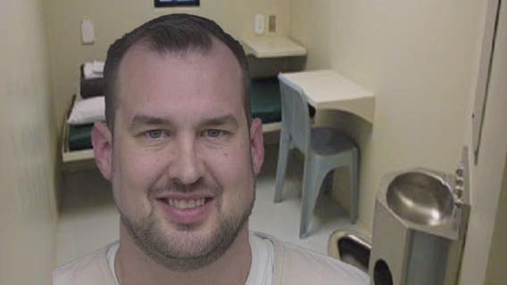 Dirty landscaper smiles for new mugshot but court gets last laugh