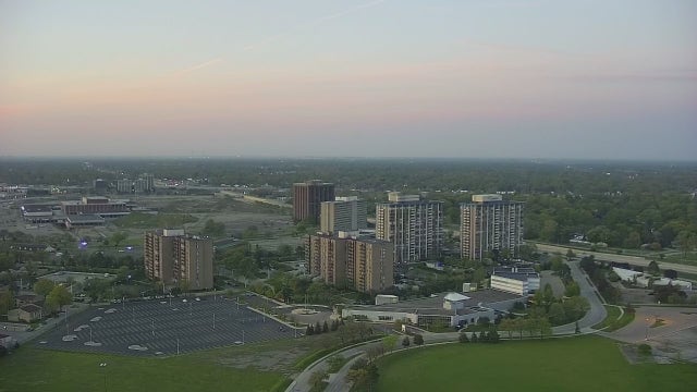 Metro Detroit weather: Chance for spotty afternoon rain as air quality improves some