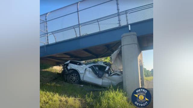 Driver ejected after crashing under pedestrian bridge at I-94, Central