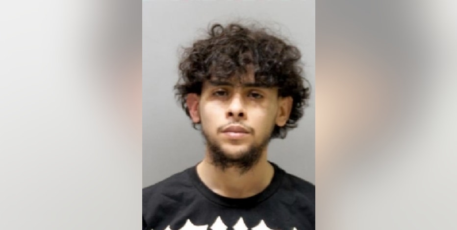 Gas station clerk charged for locking door before triple-shooting that left 1 dead