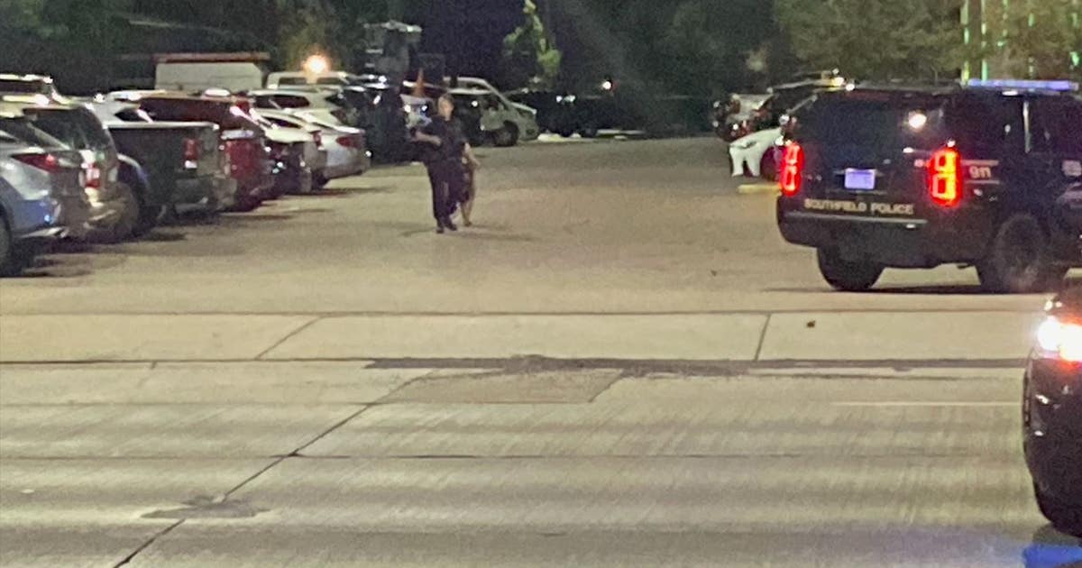Detroit man found with gunshot wound in Southfield hotel parking lot ...