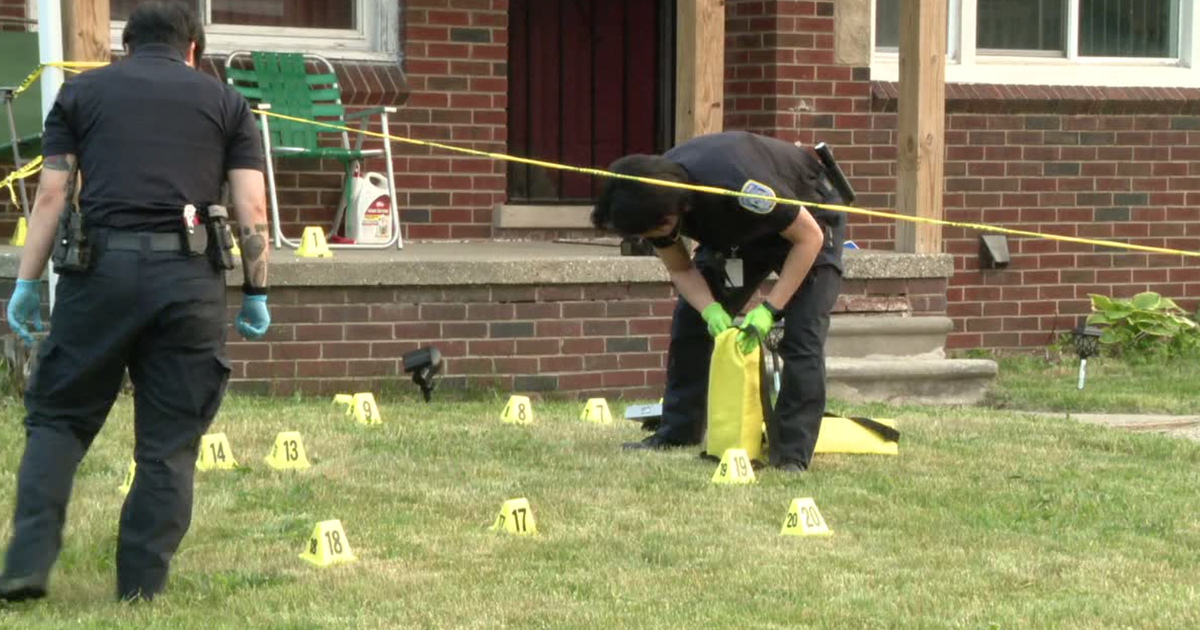 Shooting on Detroit's east side leaves 1 person dead, 2 other injured ...
