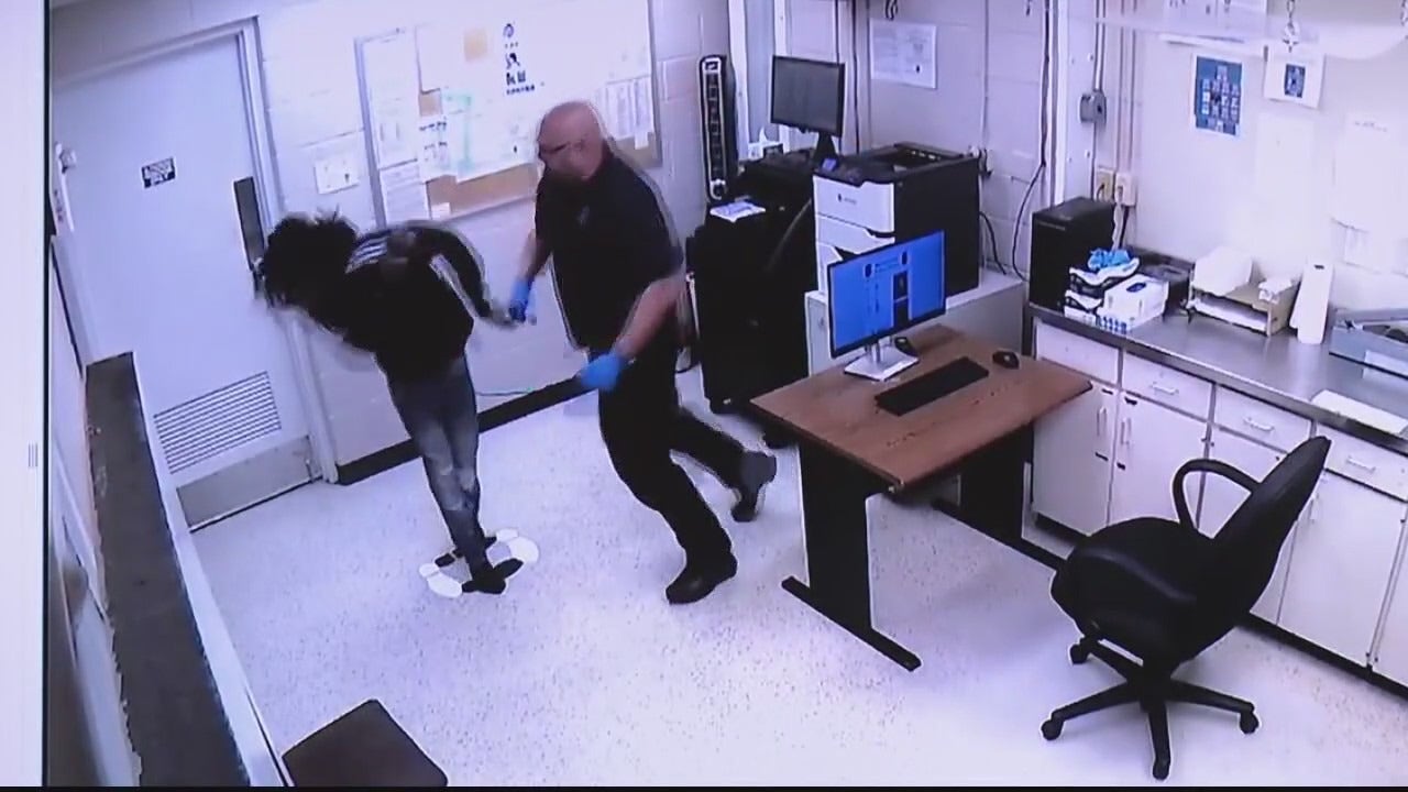 Warren Officer Seen Hitting Suspect Previously Accused Of Assaulting ...