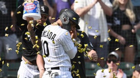 Moncada scores on wild pitch that strikes ump, White Sox beat Tigers 2-1