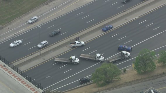 Tire flies through driver's windshield, causing fatal crash on I-75 in Detroit