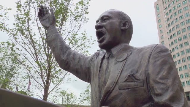 Detroit unveils new Martin Luther King Jr. statue downtown