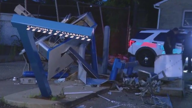 Thieves attempt to steal ATM with excavator in Detroit