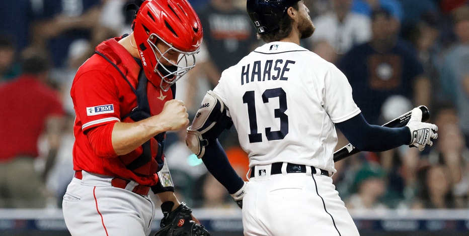 Shohei Ohtani scores 2 runs, Angels beat Tigers 7-6 in 10th after blowing  lead in 9th Photos - Bally Sports