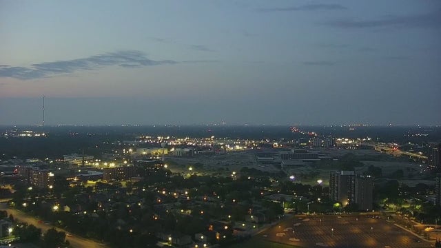 Metro Detroit weather: Chance for some sprinkles, but we'll still see sun