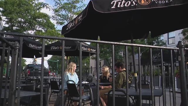 Outdoor dining fee hike on Plymouth businesses vote fails; heads back to drawing board