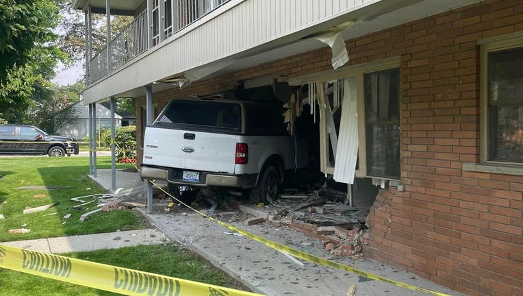 Driver Dead After Crashing Into Royal Oak Apartment Building | FOX 2 ...