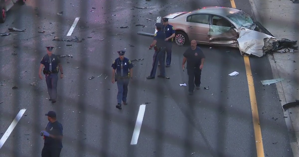 2 suffer critical injuries in I-75 wrong-way driver crash | FOX 2 Detroit
