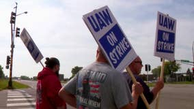 UAW workers ratify contract with General Motors, making it first company to finalize deal