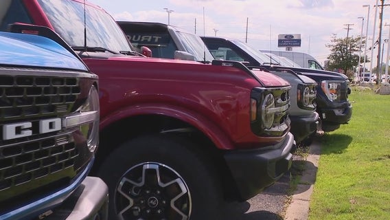 Experts worry UAW strike could tip U.S. economy into recession