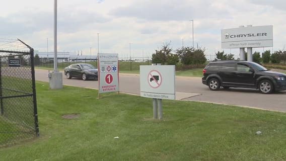 Business as usual at Detroit Stellantis plant, but UAW workers 'ready to rumble' if called on