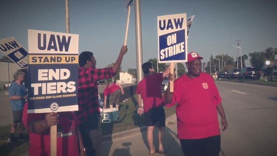 GM Pontiac workers join Stand Up UAW strike: 'We just want what we deserve'