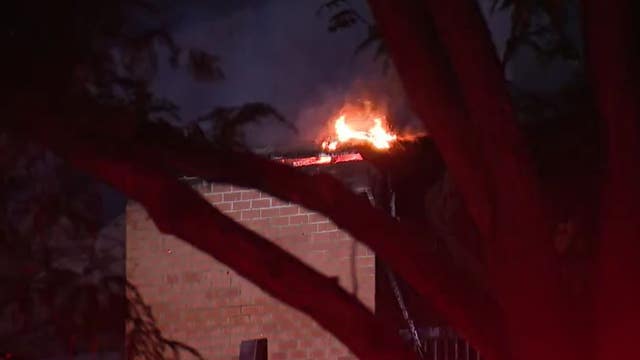 Van Buren Township apartment damaged in morning fire