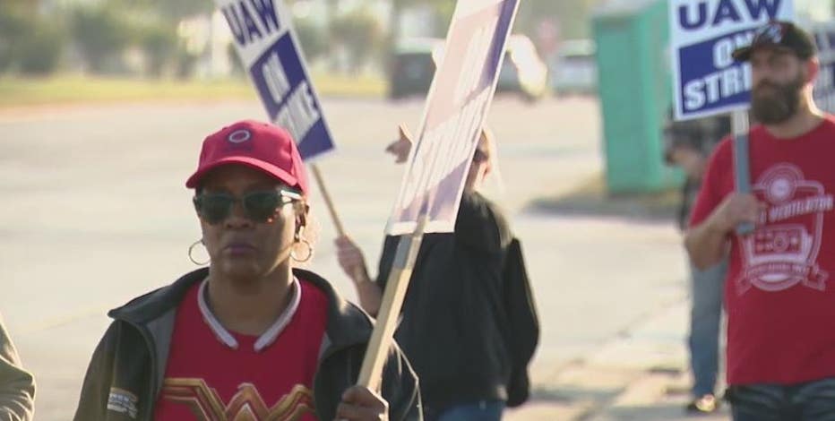 Auto analyst worried UAW strike with Big Three could hit 'point of no return'