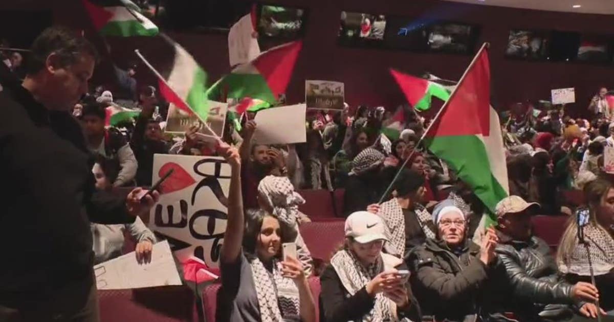 Emotional, passionate pro-Palestine rally draws hundreds in Dearborn | FOX 2 Detroit