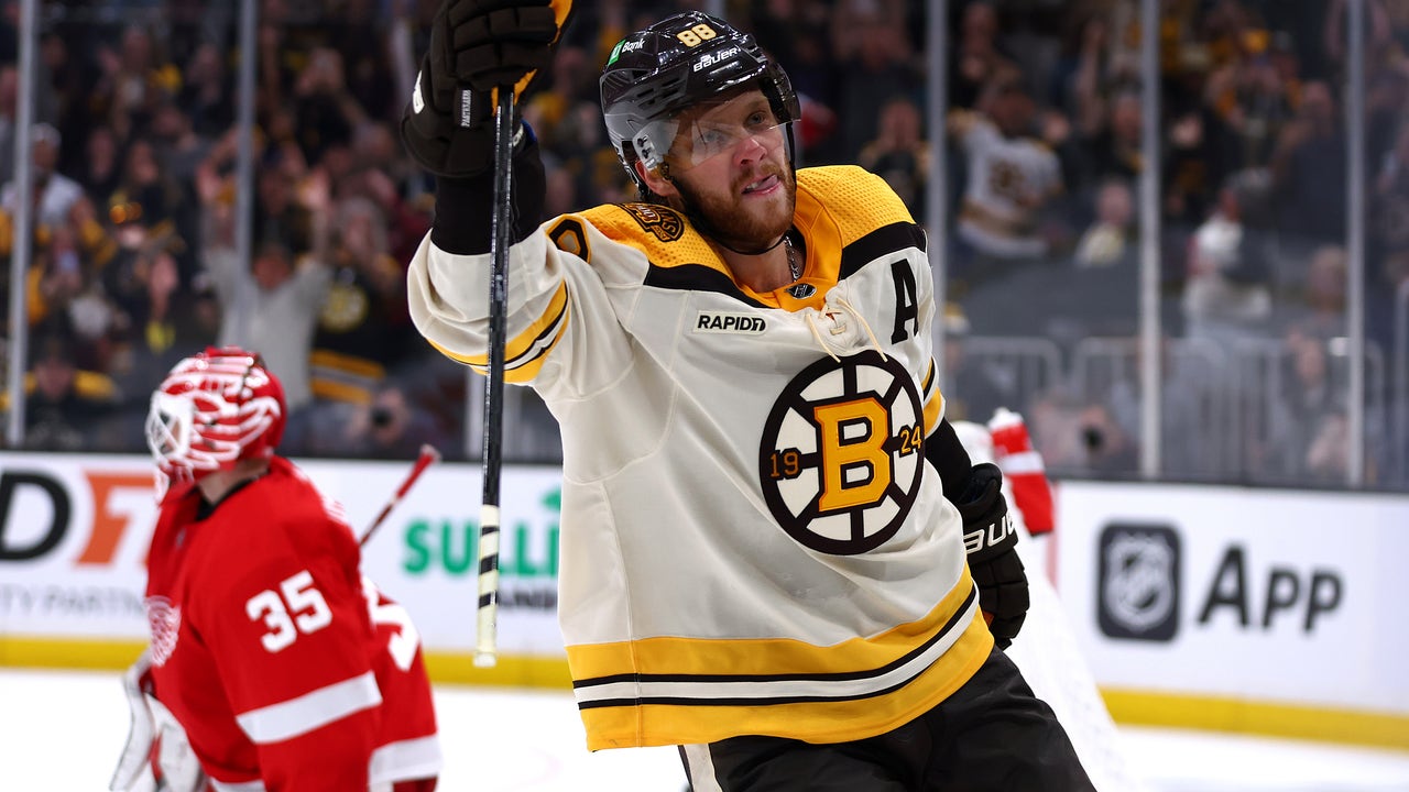 David Pastrnak Scores 2, Including 2nd Penalty-shot Goal Of Season ...