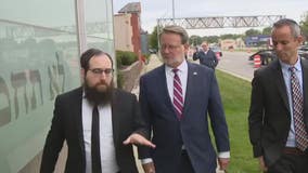 Sen. Gary Peters visits Woodward Avenue Shul promoting increased security at houses of worship