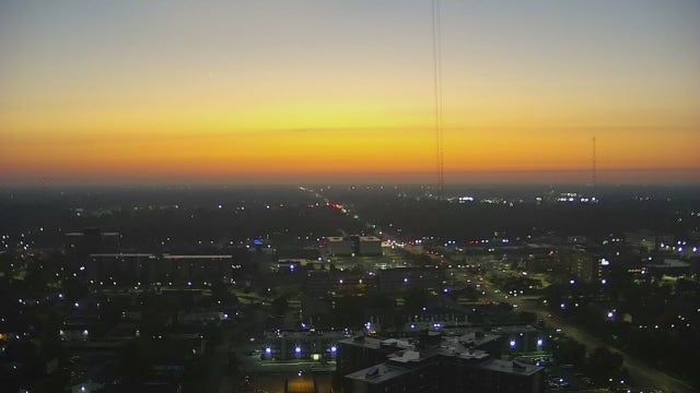 Metro Detroit weather: Milder Monday ahead of a warm front that will spike temps to near 80