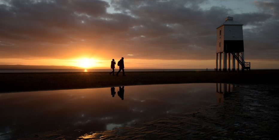 'Fall back' this weekend for daylight saving time. Here’s what you need to know