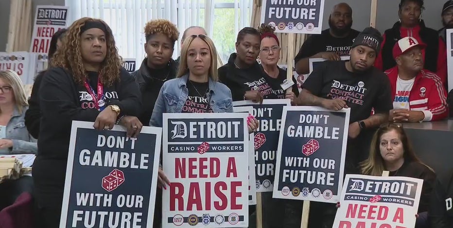 Detroit casino workers prepared to strike as Monday night deadline nears