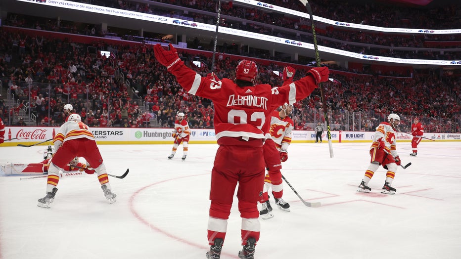 Alex DeBrincat notches hat trick as the Red Wings win fifth