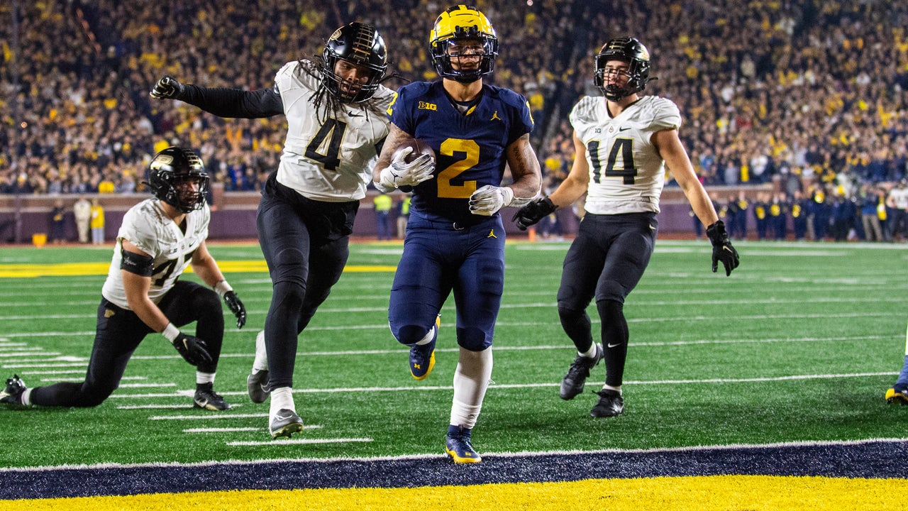 No. 2 Michigan Routs Purdue 41-13 Despite Potential Distractions Of ...