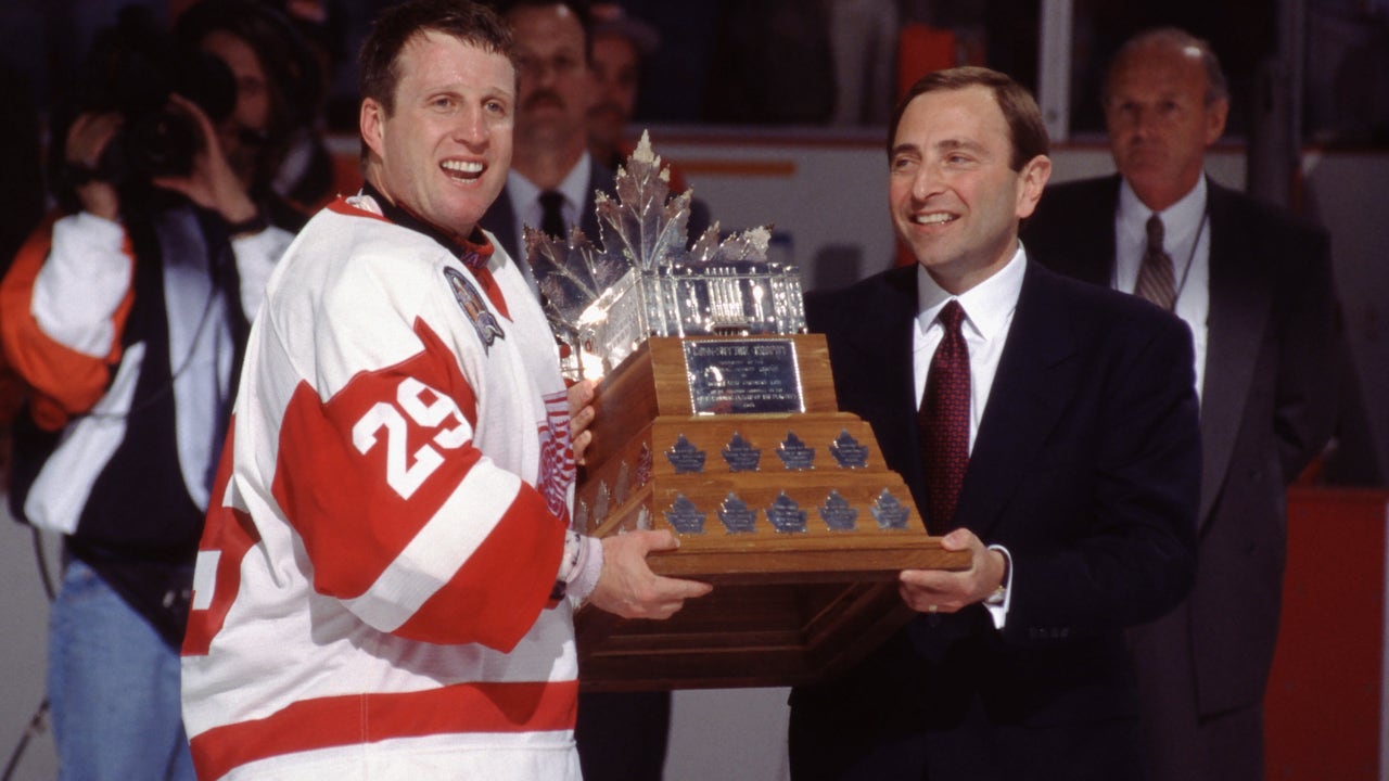 Mike Vernon, who backstopped the Red Wings to the 1997 Stanley Cup