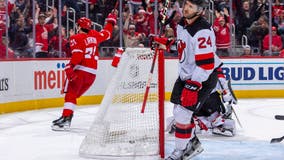 Alex Lyon makes 16 saves for his 2nd NHL shutout, Red Wings beat Devils 4-0