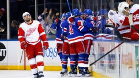 Vesey scores late in 3rd period as Rangers rally for 3-2 win over Red Wings