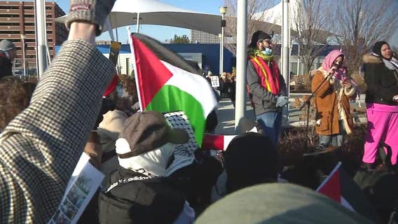 Demonstration along Detroit River calls for long-term ceasefire with Israel, Hamas