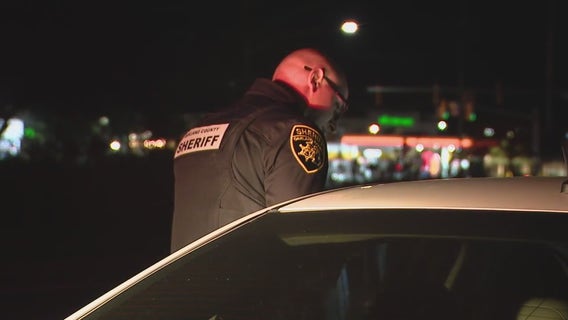 Oakland County deputies target drunk drivers on Thanksgiving Eve