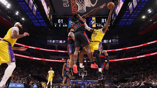 Lakers bounce back to rout Detroit, handing Pistons team-record 15th straight loss