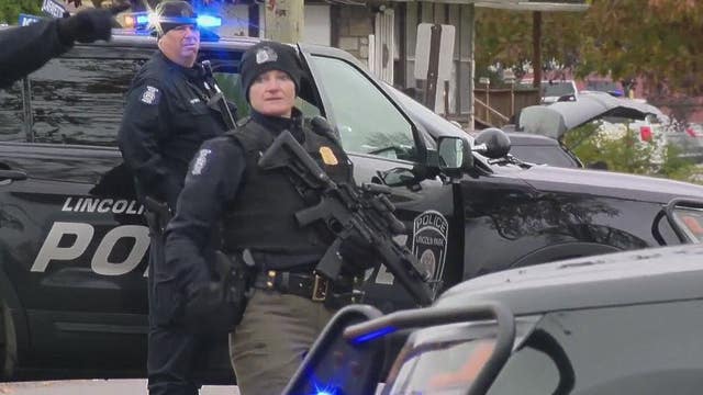 Lincoln Park barricaded suspect surrenders to police after standoff