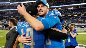 Lions hang on to beat Vikings 30-24 for 1st division title since 1993