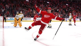 Lucas Raymond scores in OT to send Red Wings over Predators 5-4