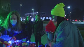 Moonbeam for Sweet Dreams brings patients at Beaumont Children's hospital holiday cheer