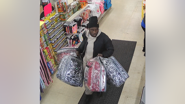 Detroit Police seeking armed man who stole from dollar store