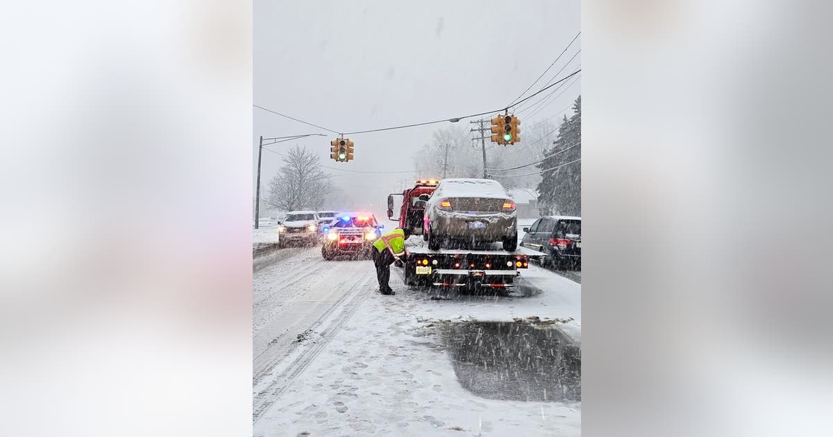 Melvindale officer rear-ended by teen during snowstorm | FOX 2 Detroit