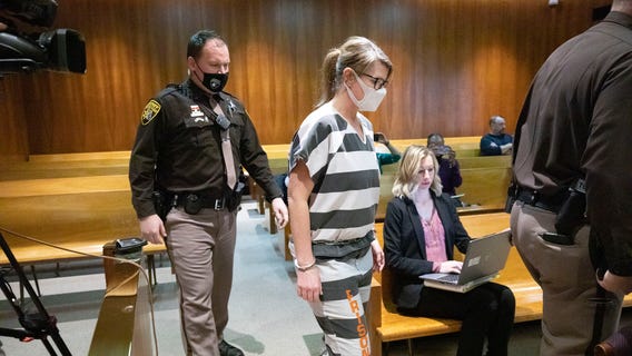 Day 2 of jury selection in Jennifer Crumbley trial ends with 12 seated and 5 alternates